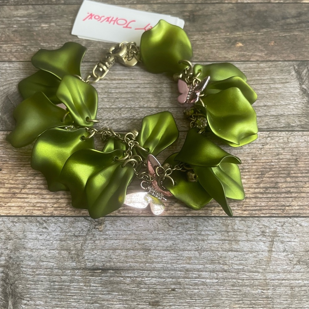 PRICE FIRM Betsey Johnson PETAL TO THE METAL Bracelet